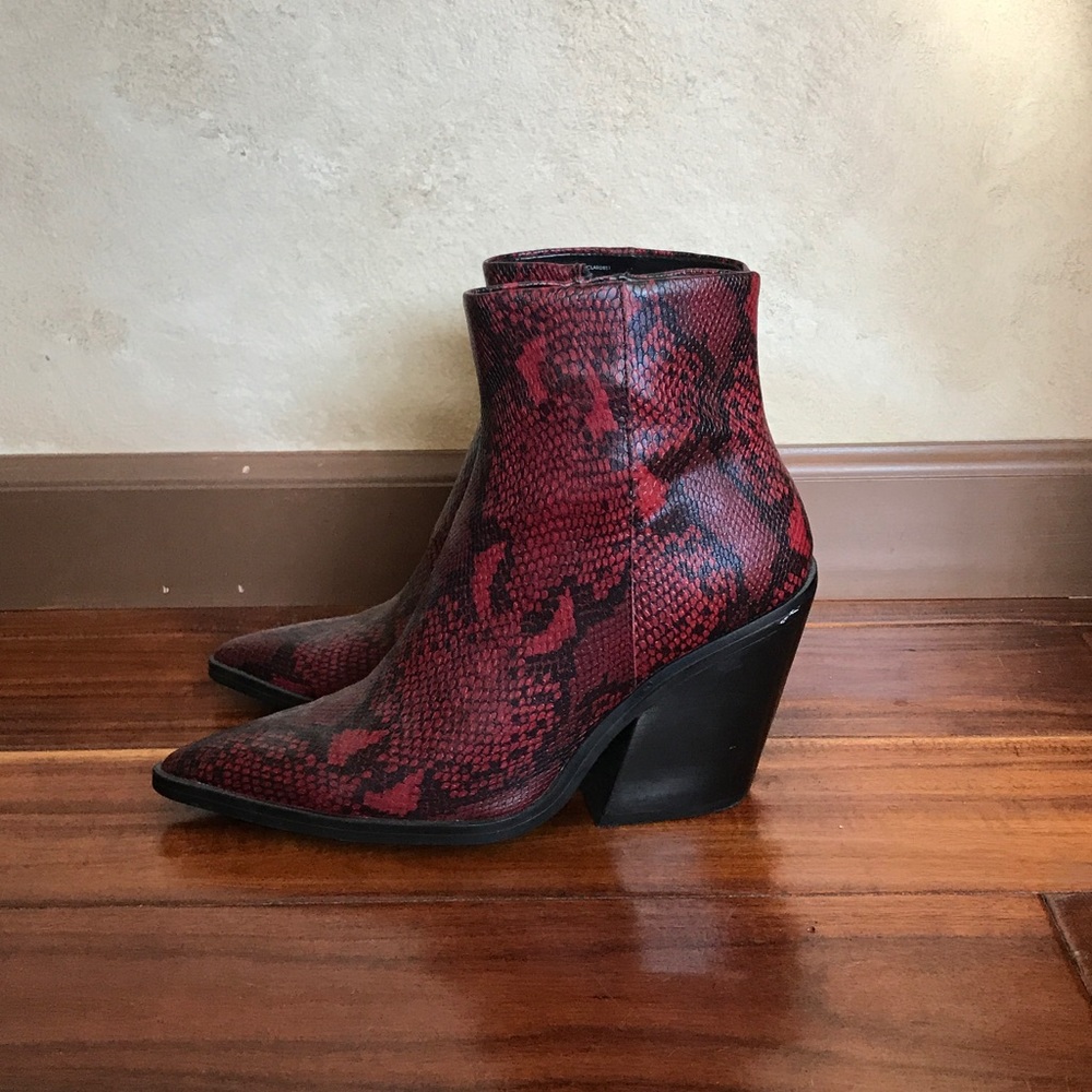 Steve Madden Clarise Boots